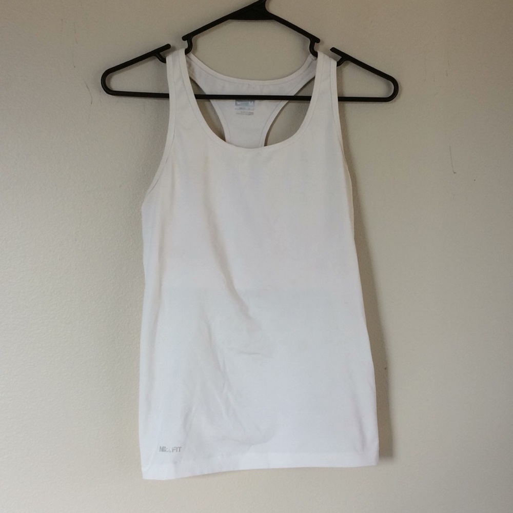 Nike Women’s Medium long sports bra tank